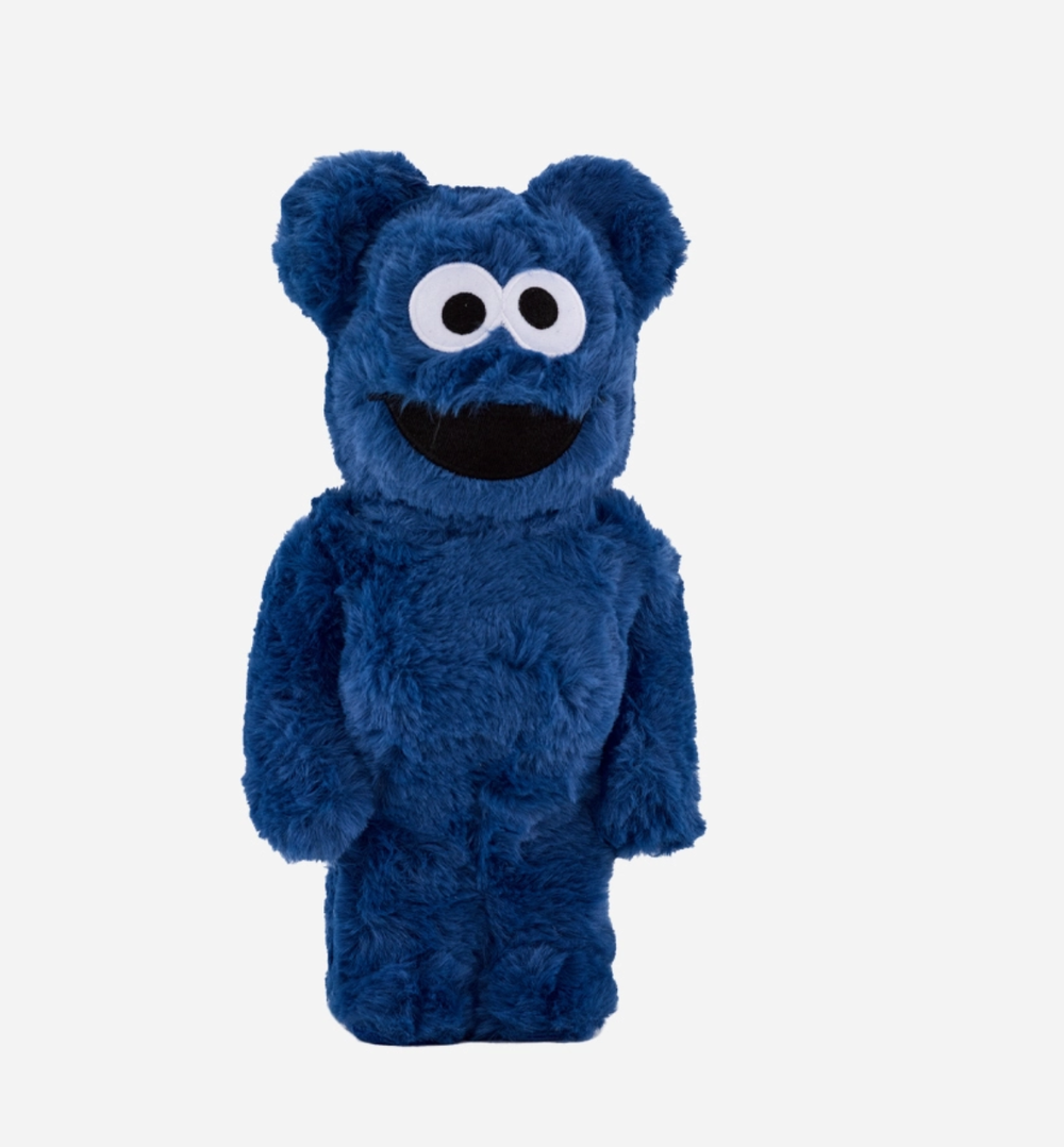 Sculpture “Bearbrick x Sesame Street Cookie Monster Costume Ver
